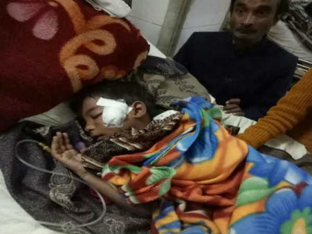 लखनऊ में रेयान स्‍कूल जैसी घटना, कक्षा एक के छात्र पर टॉयलेट में चाकू से हमला, बंधे थे हाथ-पैर और मुंह में था दुपट्टा