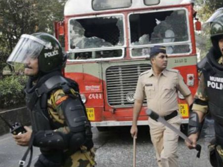 पुणे: भीमा-कोरेगांव हिंसा मामले में तीन नाबालिग समेत 12 गिरफ्तार