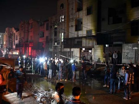 बवाना की फैक्ट्री में लगी आग के सभी पहलूओं की जांच करेगा लेबर डिपार्टमेंट: गोपाल राय