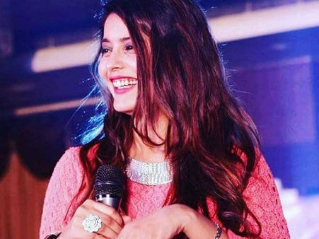 सेनेटरी नैपकिन पर बिहार की इस लड़की ने किया ऐसा ट्वीट कि पीएम मोदी भी हो गए इंप्रेस