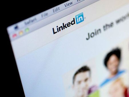 दुनिया के सबसे बड़े प्रोफेशनल नेटवर्क LinkedIn के जरिए हो रहा है जिस्मफरोशी का धंधा, जानें कैसे चलता है पूरा खेल