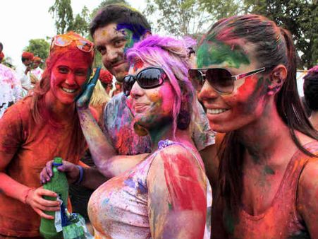 अंकों के हिसाब से खेलें होली, खुलेंगे खुशियों के द्वार