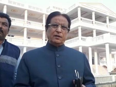 आजम ने की बजट की आलोचना, कहा नए हिंदुस्तान को इसकी जरूरत नहीं