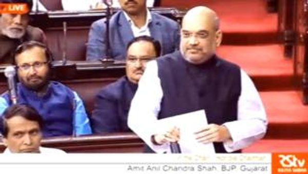 सीरियस अमित शाह बातों बातों में जब हंसा गए