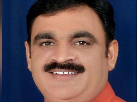 यूपी इन्वेस्टर्स समिट में हिस्सा लेने आ रहे भाजपा विधायक की सड़क हादसे में मौत