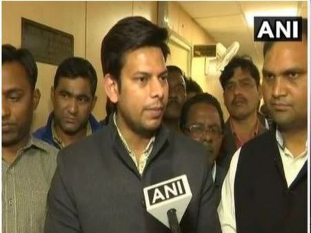 दिल्ली के मुख्य सचिव से मारपीट के आरोपी आप विधायक अमानतुल्लाह और जरवाल की जमानत याचिका खारिज