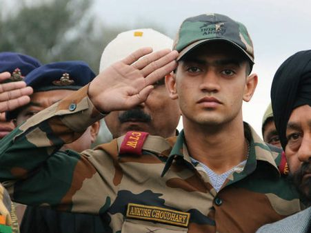 सुंजवान आर्मी कैंप हमला: जानें शहीद मदन चौधरी के बेटे अंकुश चौधरी के बारे में जो देश की सेवा के लिए हो रहे हैं तैयार