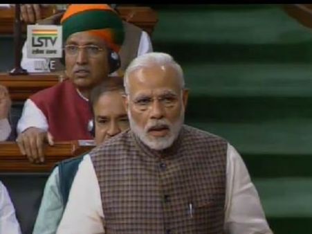 पीएम मोदी बोले, 'कांग्रेस ने विदेश में जाकर देश को बदनाम किया'