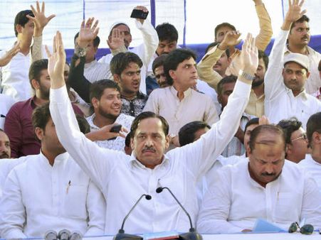 फिर फिसली नसीमुद्दीन सिद्दीकी की जुबान, कांग्रेस के मंच पर 'गाए बसपा के गीत'