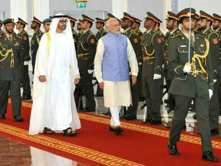 PM Modi in UAE: भारत और यूएई के बीच होंगे 12 समझौते, आतंकवाद के खात्‍मे पर साथ आएंगे दोनों देश