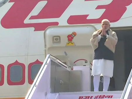 पीएम मोदी का पश्चिम एशिया दौरा: अबु धाबी में मंदिर की आधारशिला और ओमान में 200 वर्ष पुराने मंदिर के दर्शन