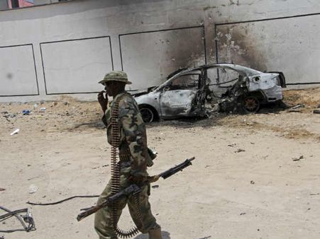 सोमालिया की राजधानी मोगादिशू में कार ब्‍लास्‍ट्स, 18 की मौत