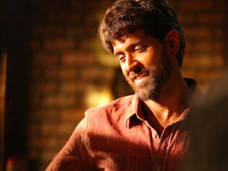 फिल्म सुपर-30 में अपना लुक देखकर दंग रह गए आनंद कुमार