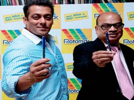 'मैं कहीं नहीं भागा हूं, यहीं कानपुर में हूं, मेरा देश महान है'