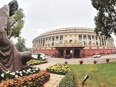 लोकतंत्र में क्या तानाशाही के लिए कोई गुंजाइश है?