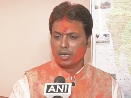 त्रिपुरा में सीएम उम्मीदवार के मुद्दे पर बिप्लव कुमार देब ने तोड़ी चुप्पी, जानिए क्या कहा...