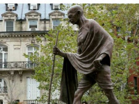 अमेरिका में भारतीय दूतावास के टेलीफोन लाइन को ठगों ने किया हैक, कर रहे हैं करोड़ों की ठगी