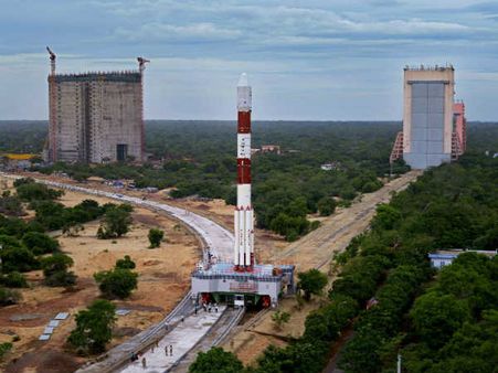 आज लॉन्‍च होगा ISRO का सैटेलाइट GSAT-6A, जानिए कैसे सेना का मददगार होगा सैटेलाइट और क्‍या है इसकी खूबियां