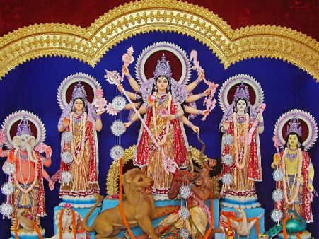 Chaitra Navratri 2018: आखिर कौन हैं मां दुर्गा, क्यों कहते हैं उन्हें आदिशक्ति?