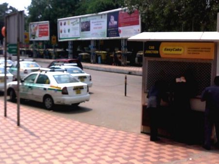 दिल्ली में प्रीपेड ऑटो और टैक्सी पर अब देना होगा टैक्स, महंगा होगा आपका सफर