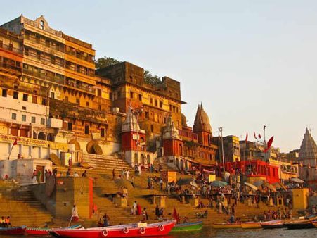 86 साल बाद बाबा भोलेनाथ की नगरी हुई वायरलेस, वाराणसी को बिजली के लटकते तारों से मिला छुटकारा