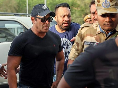 काला हिरण मामला: सलमान खान को मिली विदेश जाने की इजाजत