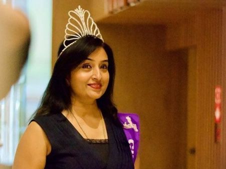 प्रेरणादायक कहानी: ट्यूमर से जिंदगी की जंग लड़कर जीता ब्यूटी कॉन्टेस्ट, अब लोगों को करती हैं प्रेरित