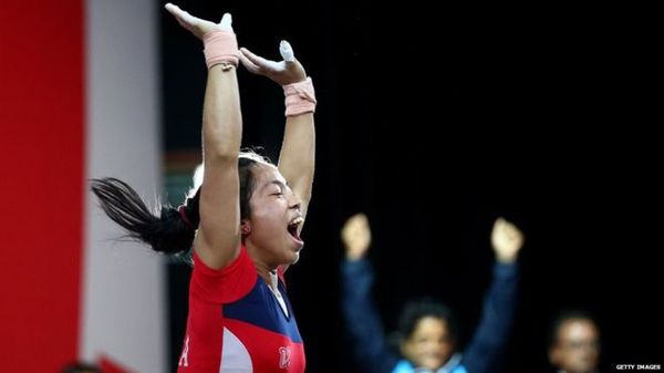 मीराबाई चानू : चैम्पियन बनने के लिए सगी बहन की शादी छोड़ने वाली लड़की