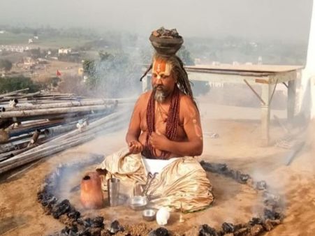 27 लाख की घड़ी, 14 किलो सोना, ऑडी, बीएमडब्‍ल्‍यू सब है इनके पास, जानिए कम्‍प्‍यूटर बाबा की पूरी कहानी
