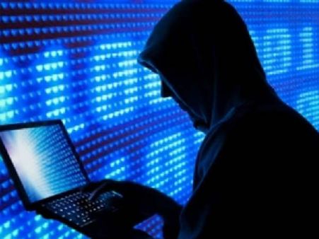 अमेरिका और ब्रिटेन रूस की मदद से बड़े साइबर अटैक की तैयारी, जारी हुआ अलर्ट