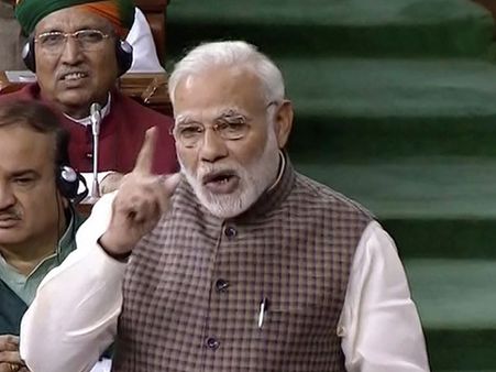 संसद में हंगामे के चलते जानिए पीएम मोदी ने अपने वेतन से कटवाए कितने रुपए