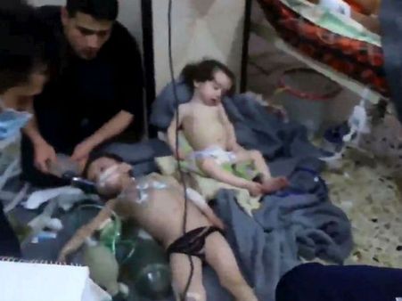 सीरिया में केमिकल अटैक के बाद अमेरिकी राष्‍ट्रपति ट्रंप ने कहा 'जानवर असद को चुकानी होगी कीमत'