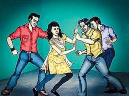 दिल्लीः दो महिलाओं के साथ की बदसलूकी, आरोपी फरार