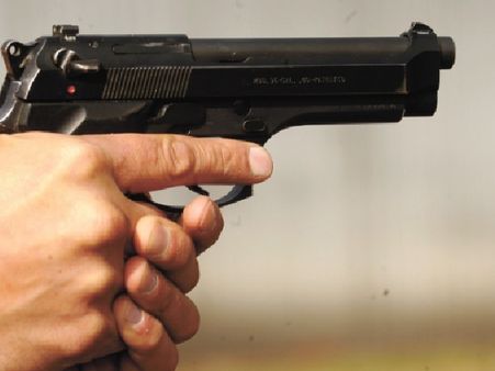 पाकिस्तान में मजदूरों पर गोलीबारी , 6 की मौत, 1 घायल