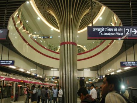 दिल्ली मेट्रो की मजेंटा लाइन बनकर तैयार, अब 50 मिनट में पहुंचेंगे नोएडा से गुरुग्राम