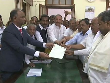 कर्नाटक में स्पीकर पद के लिए कांग्रेस-भाजपा दोनों आमने-सामने