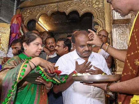 विश्वासमत हासिल करने के अगले दिन ही कुमारस्वामी की मंत्रालयों को लेकर कांग्रेस से खटपट!