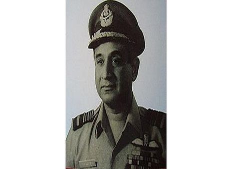 इंडियन एयरफोर्स के पूर्व प्रमुख इदरीस हसन लतीफ का निधन