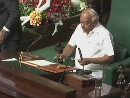 कांग्रेस के रमेश कुमार चुने गए कर्नाटक विधानसभा के स्पीकर