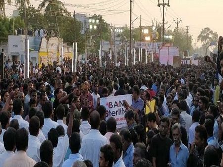 तमिलनाडु सरकार का तूतीकोरिन स्टरलाइट कॉपर कारखाना बंद करने का आदेश