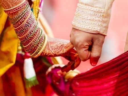 अंतरजातीय और अंतरधार्मिक विवाह को लेकर महाराष्ट्र सरकार का प्रगतिशील कदम