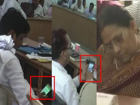 फर्रुखाबाद: तहसील दिवस में जनता की समस्याएं सुनने के बजाय फेसबुक पर मस्त दिखे अधिकारी