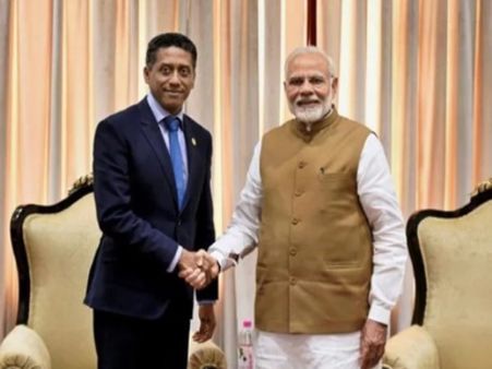 सेशेल्‍स ने भारत के साथ नौसैनिक अड्डा बनाने की डील रद्द की, लगा बड़ा झटका