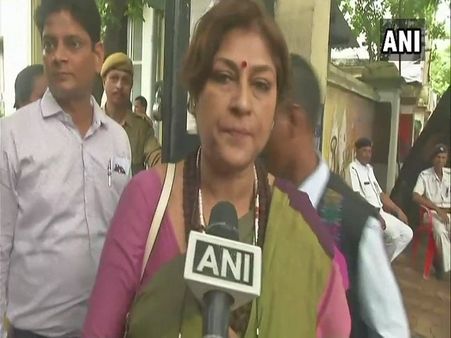 कोलकाता में अमित शाह के पोस्टर हटाए जाने से भड़की बीजेपी ने साधा ममता पर निशाना