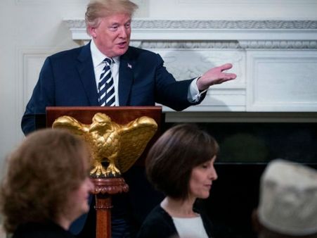 व्‍हाइट हाउस में अमेरिकी राष्‍ट्रपति डोनाल्‍ड ट्रंप की इफ्तार पार्टी और भाई-चारे वाला संदेश