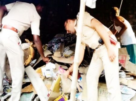 8 हज़ार में बेची गईं थीं बिहार बोर्ड की 42 हज़ार कॉपियां, पुलिस अब भी खाली हाथ