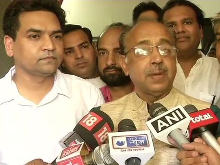 विजय गोयल से मिले कपिल मिश्रा, हो सकते हैं भाजपा में शामिल