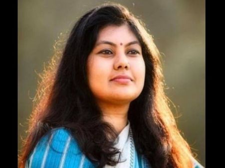 कौन हैं सौम्या रेड्डी, जिन्होंने बीजेपी से छीन ली जयनगर सीट