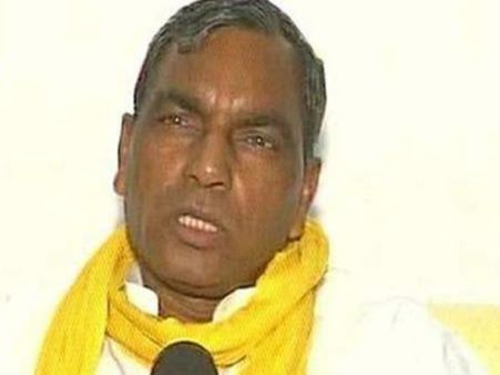 अपनी सरकार पर बिफरे ओम प्रकाश राजभर बोले, नाम बदलने से ट्रेन समय पर नहीं आएगी