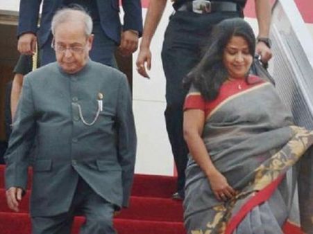 बीजेपी के टिकट पर चुनाव लड़ सकती हैं प्रणब मुखर्जी की बेटी